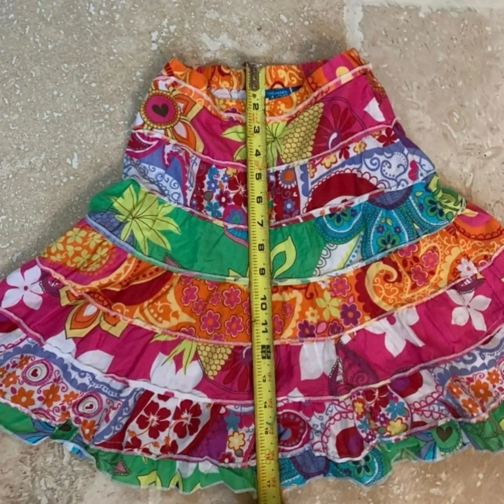 Girls floral skirt size 5yrs